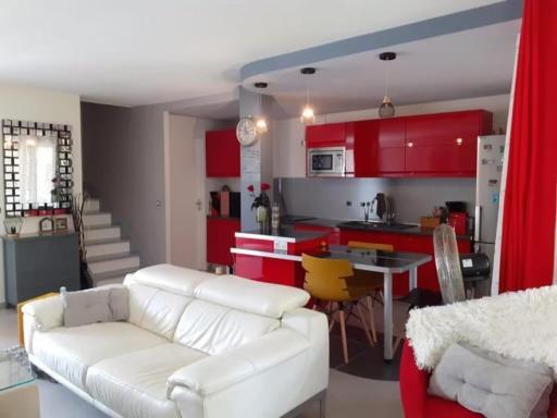 Villa/ Maison De Villa *